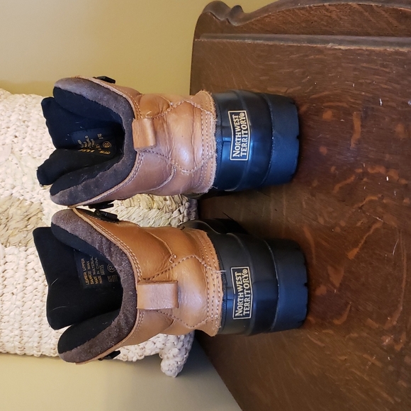 Northwest Territory duck boots, size 8 - Picture 4 of 9